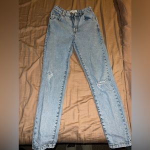 COTTON ON light wash mom jeans